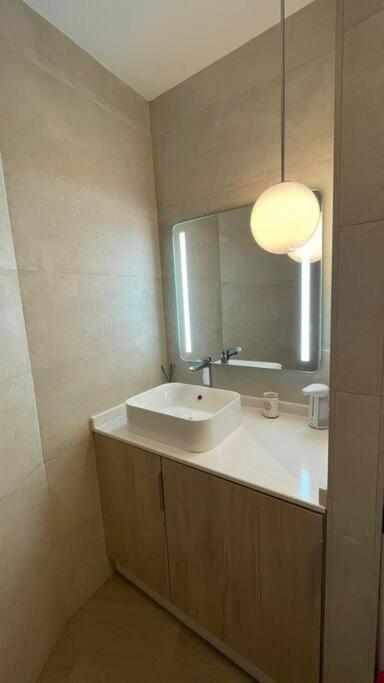 Apartament Hispalis Plaza Cristo De Burgos Sewilla Zewnętrze zdjęcie